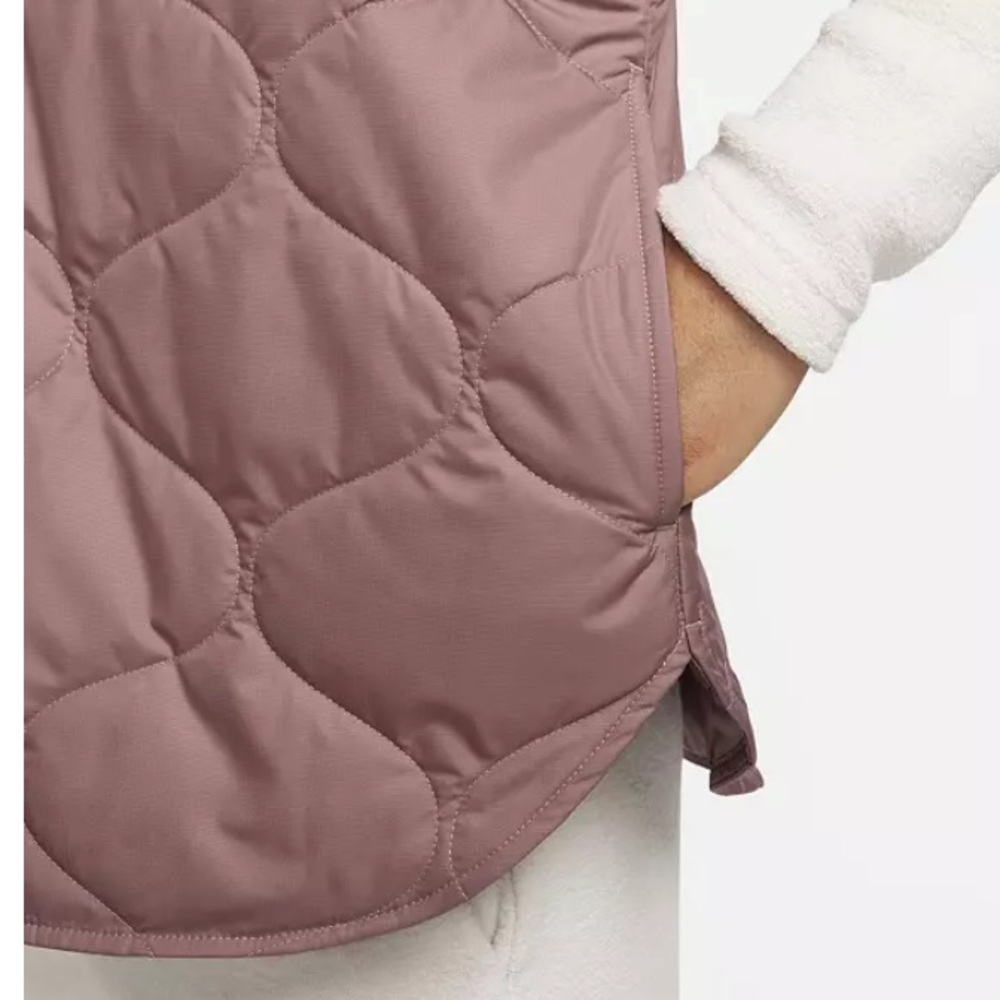 Nike Sportswear Essential Smoky Quilted Vest - Picture 3 of 8